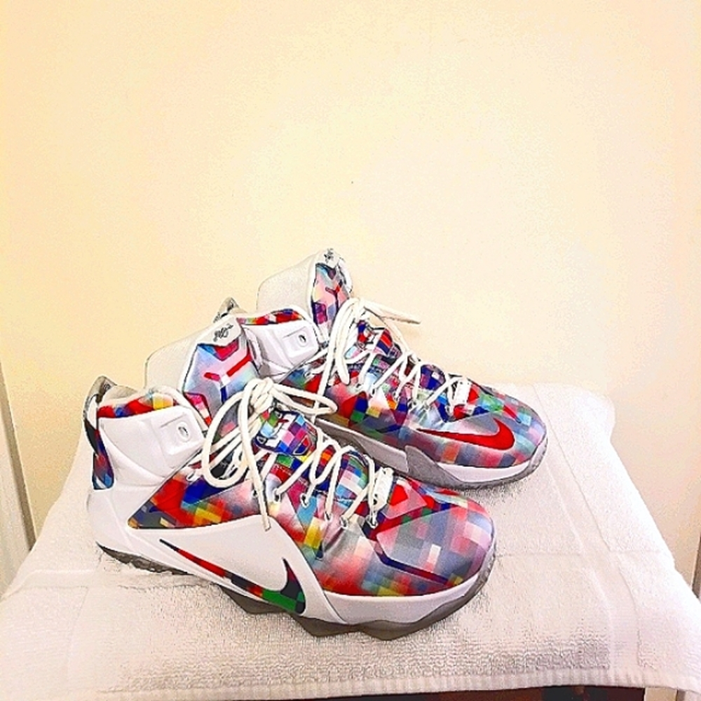 Lebron's 12s Prism W/OG BOX